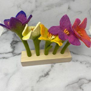 Lovevery Felt Flowers in a Row